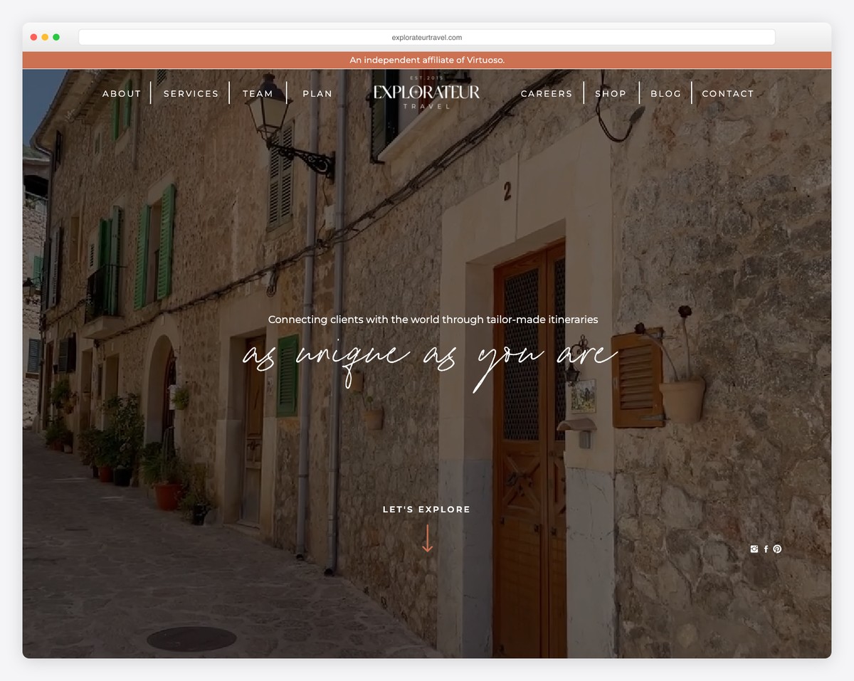 explorateur travel website example