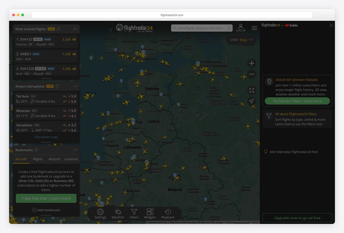 Flightradar24 dashboard design
