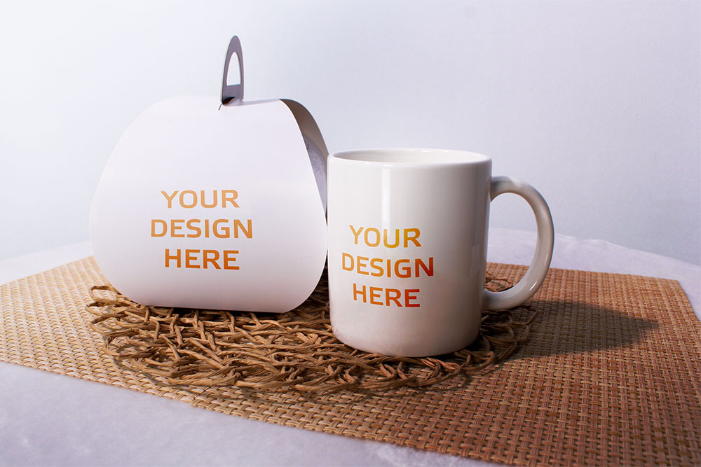 free mug mockup with packaging