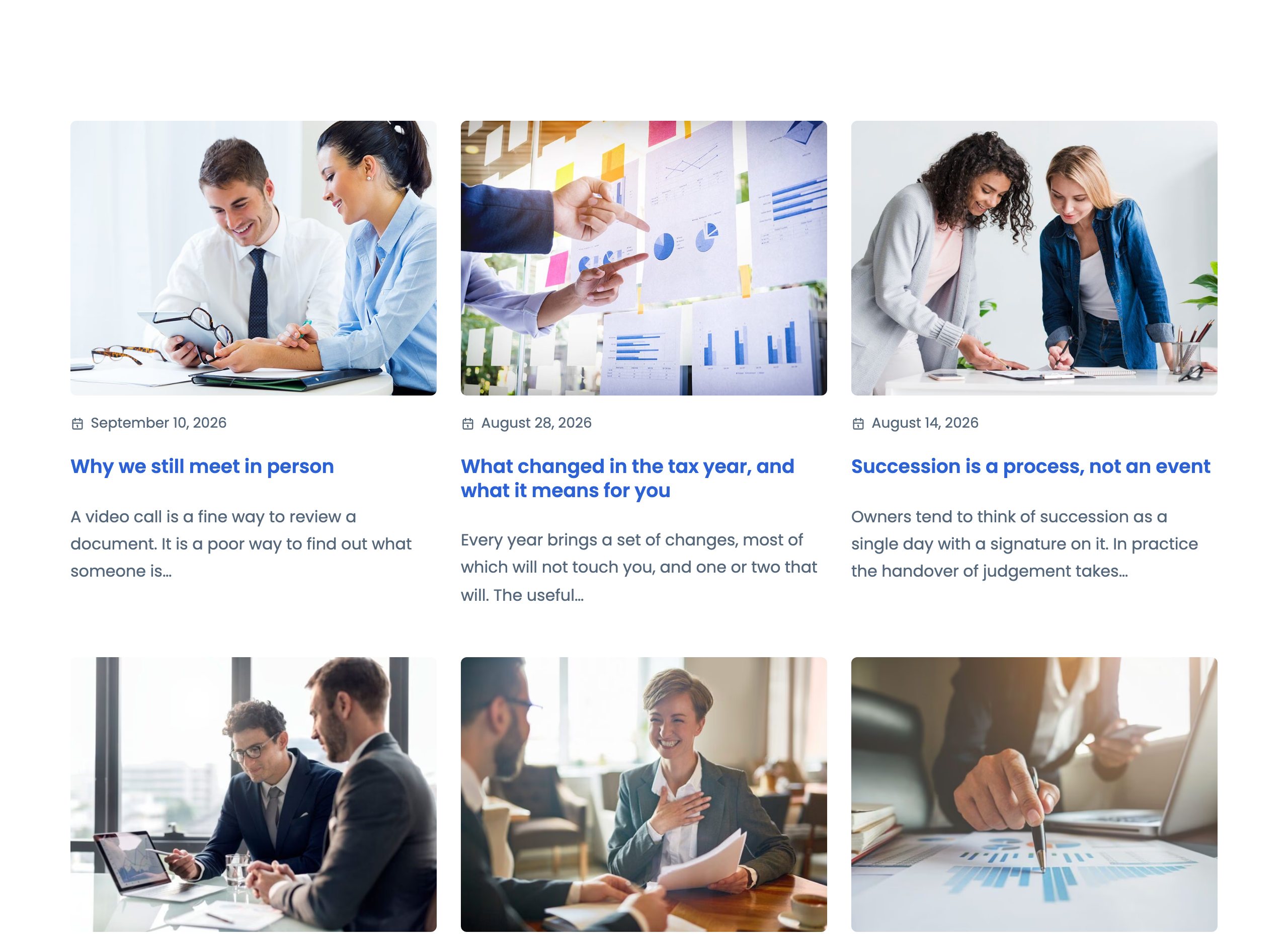 Unioncorp blog page: posts in three columns, each with a photograph, a date beside a calendar icon, a title and an excerpt